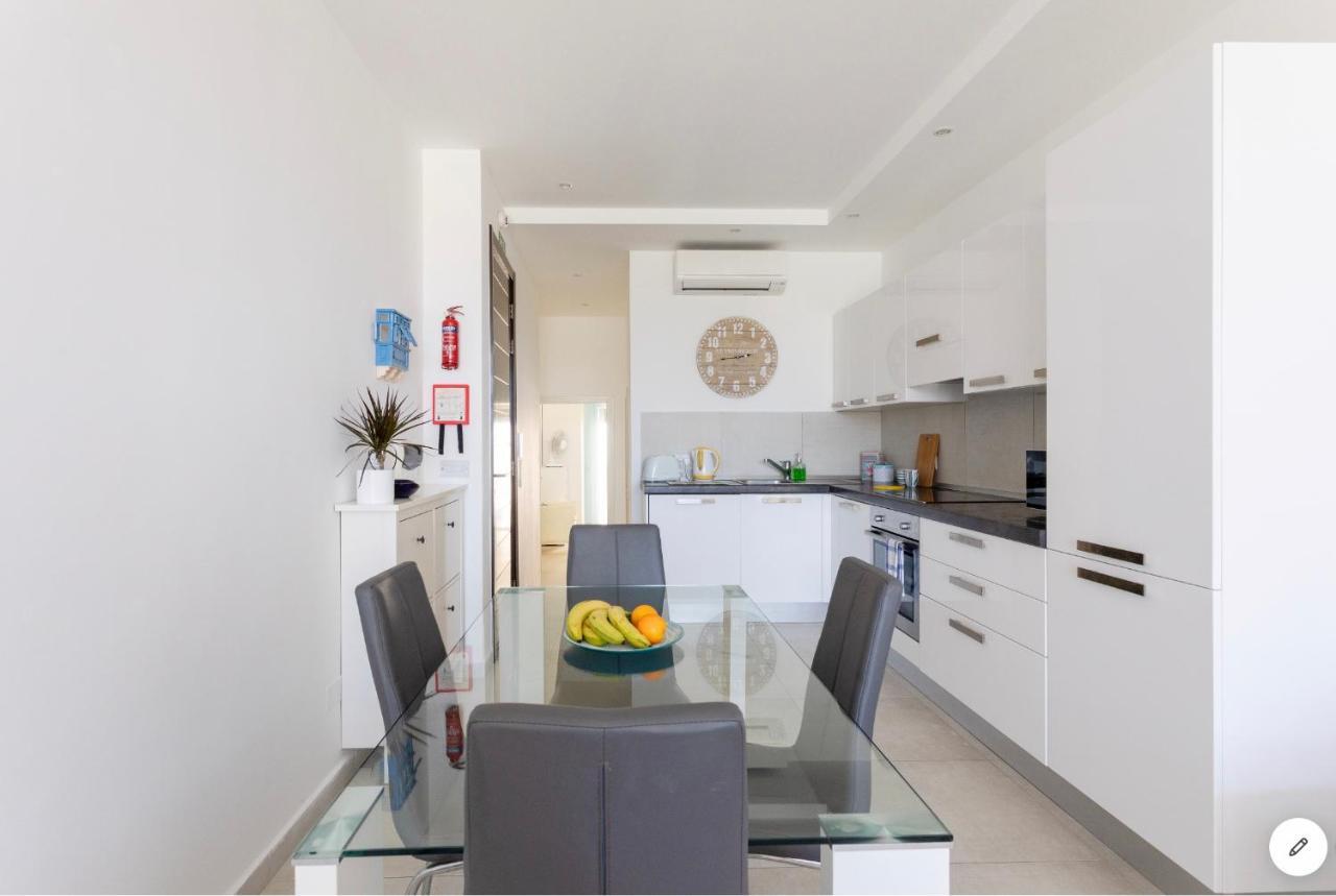 Sea View Apartment Mellieħa Екстериор снимка